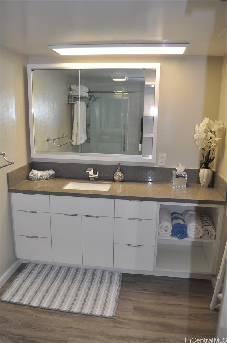 5070 Likini Street Honolulu - Rental - photo 3 of 25