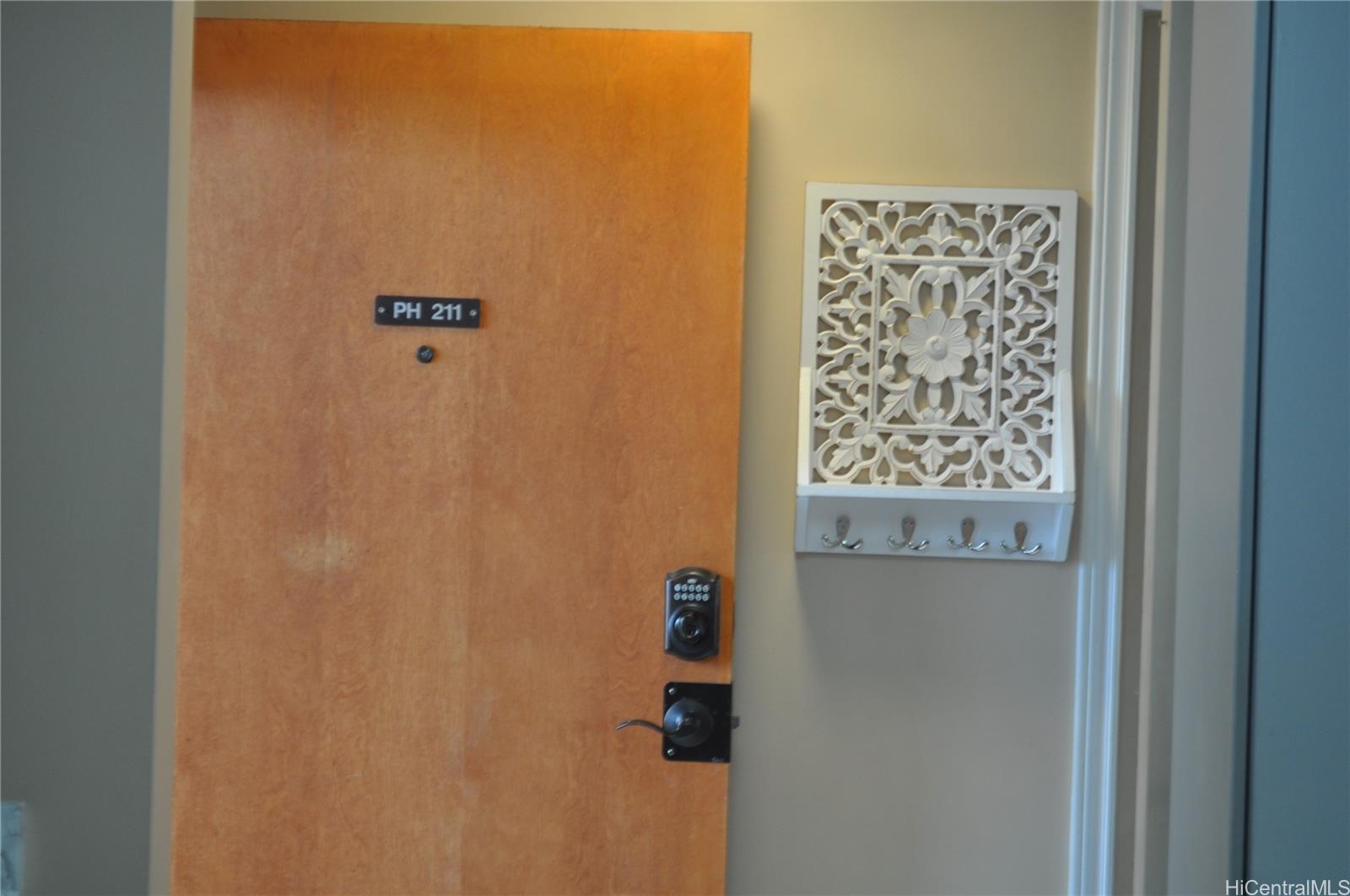 5070 Likini Street Honolulu - Rental - photo 7 of 25