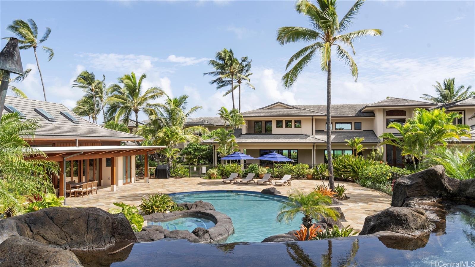 508  Kalaheo Ave Beachside, Kailua home - photo 3 of 21