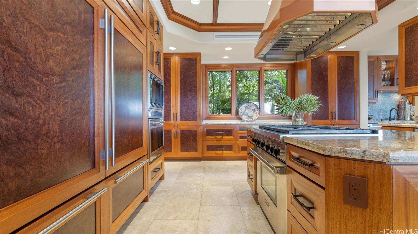 508  Kalaheo Ave Beachside, Kailua home - photo 7 of 21