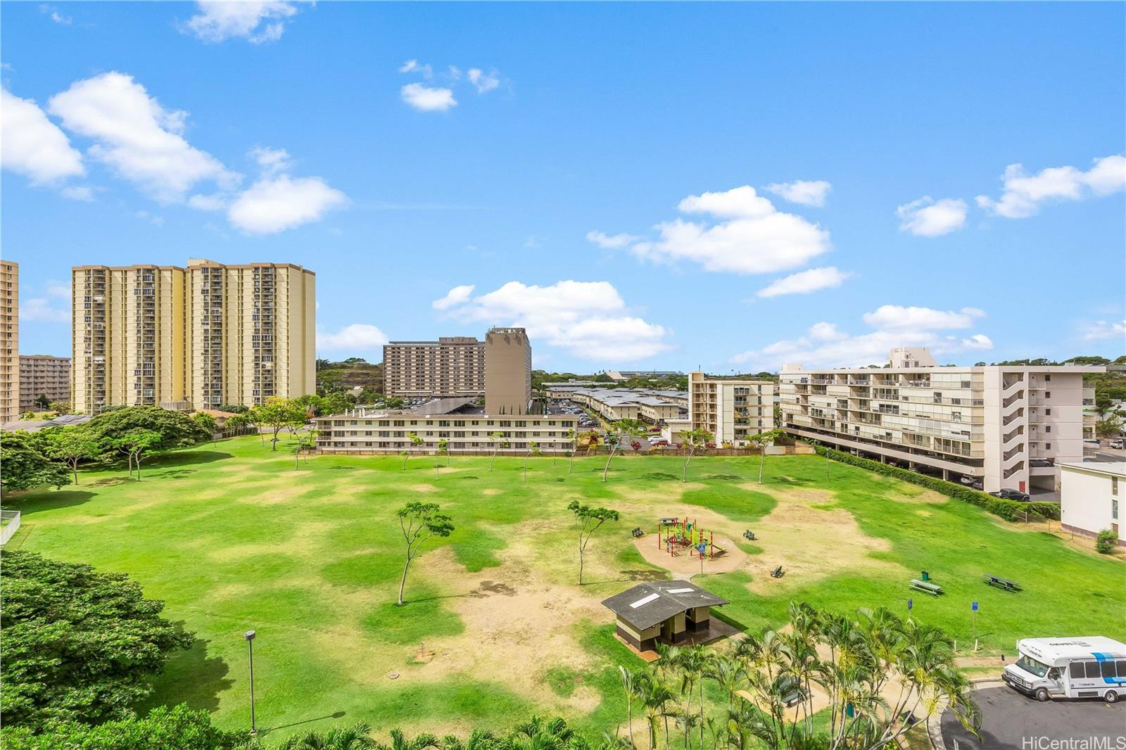 Country Club Plaza condo # 814, Honolulu, Hawaii - photo 20 of 25