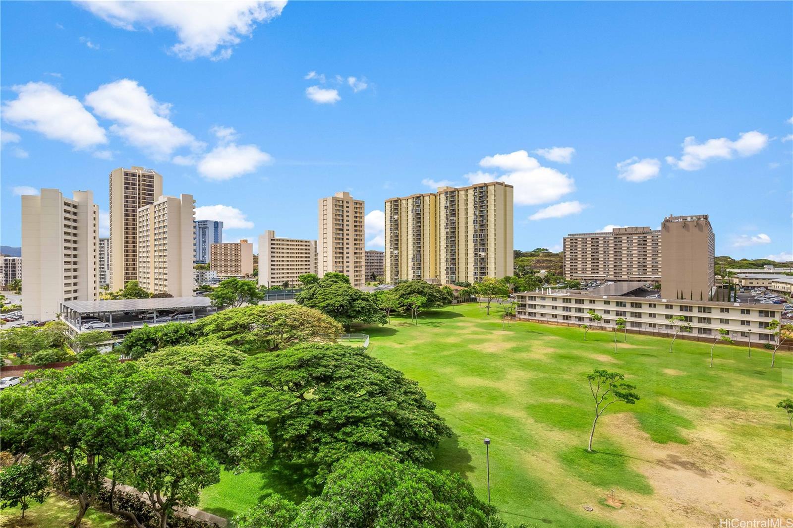 Country Club Plaza condo # 814, Honolulu, Hawaii - photo 21 of 25