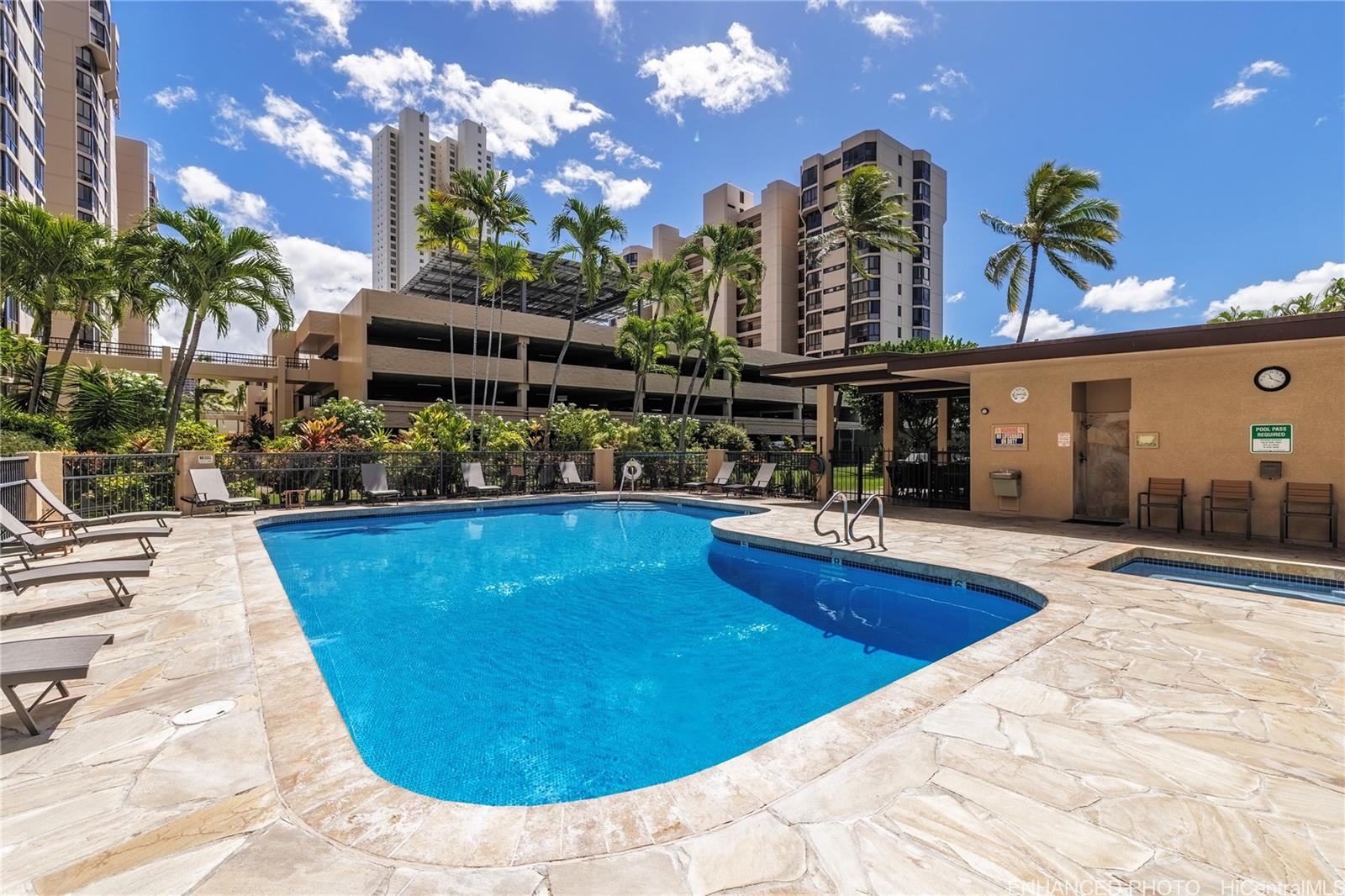 Country Club Plaza condo # 817, Honolulu, Hawaii - photo 20 of 25