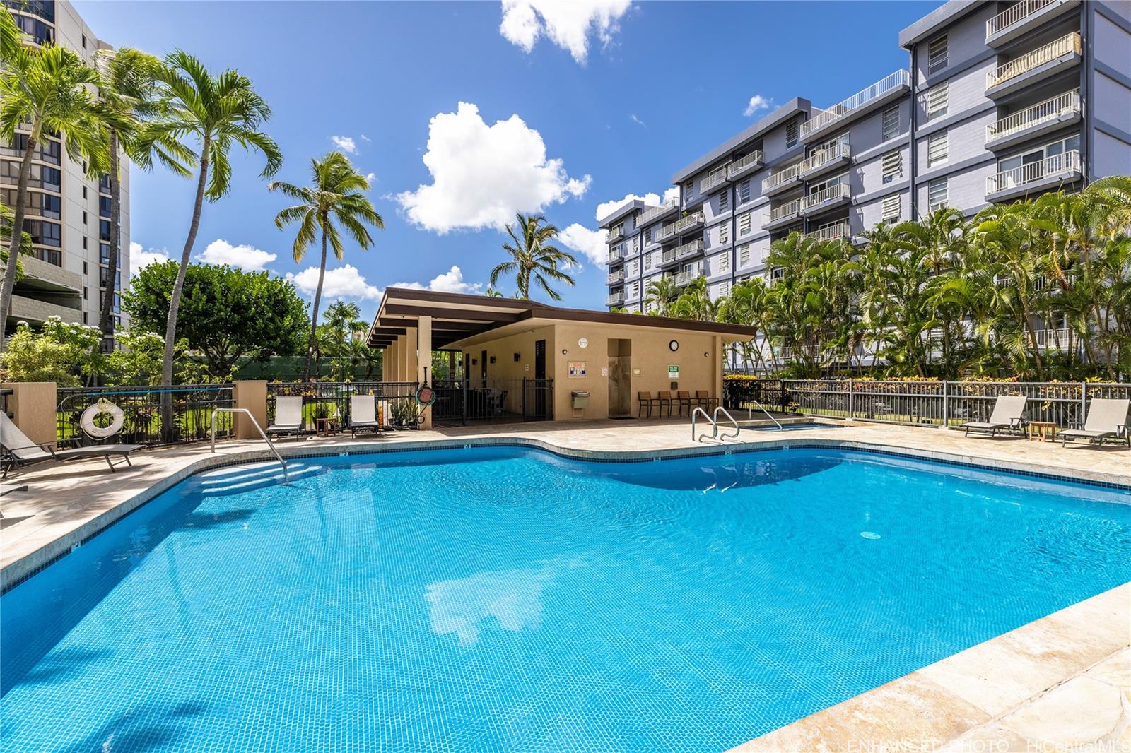 Country Club Plaza condo # 817, Honolulu, Hawaii - photo 21 of 25