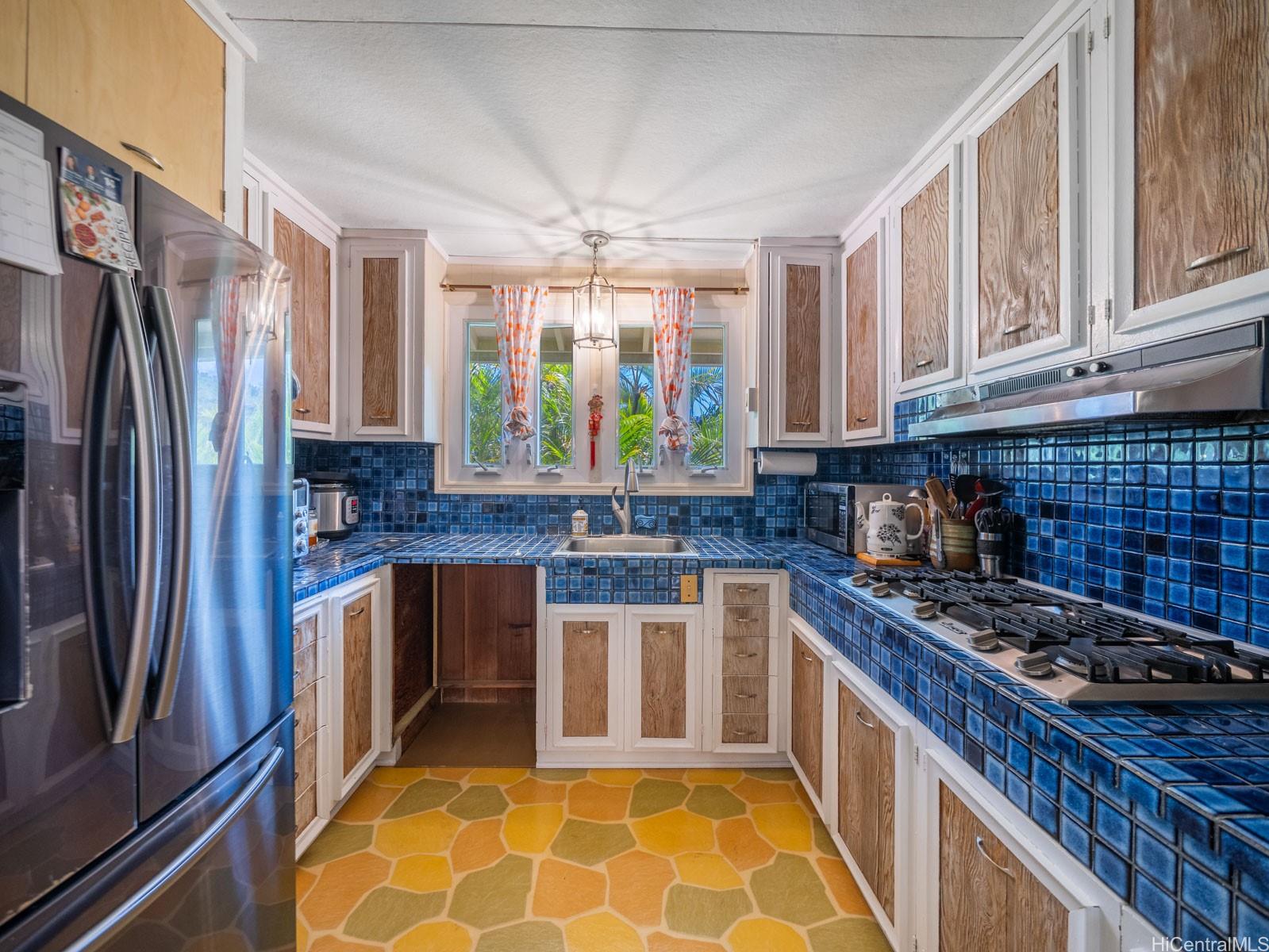 509  Lawelawe Street Aina Haina Area, Diamond Head home - photo 5 of 24