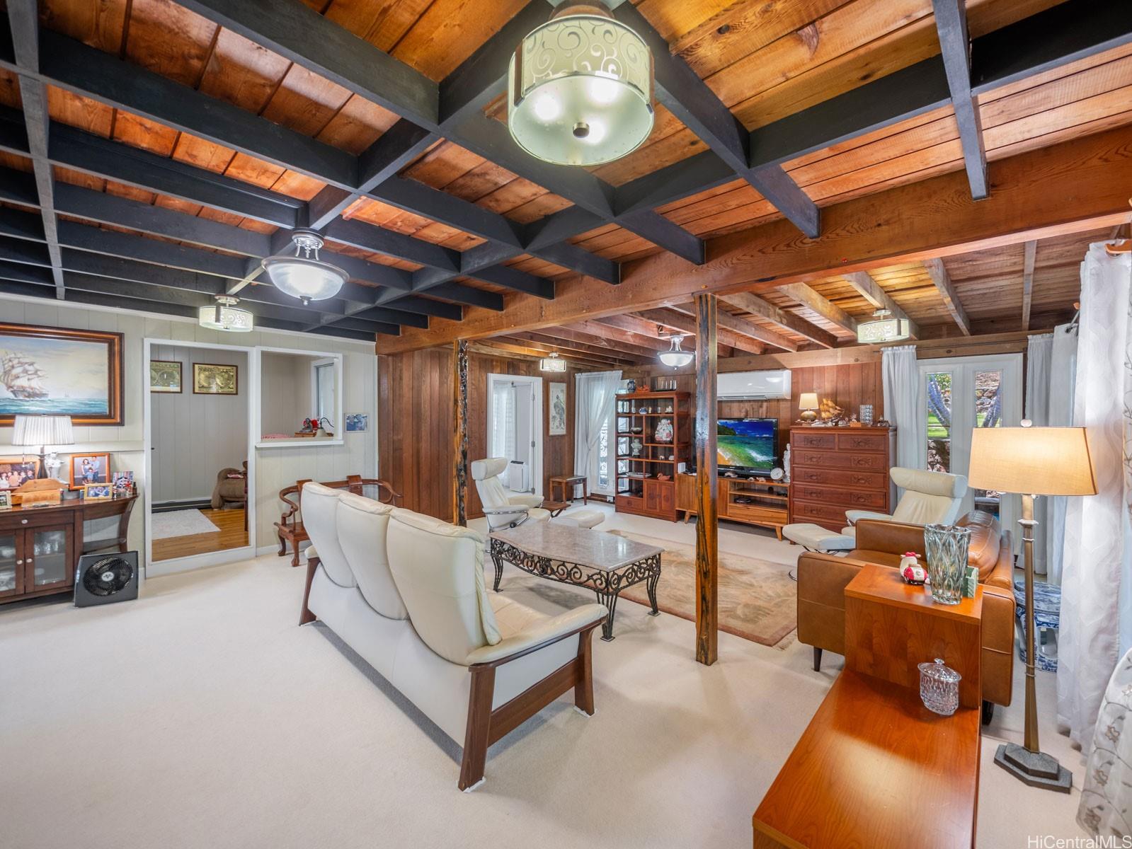 509  Lawelawe Street Aina Haina Area, Diamond Head home - photo 6 of 24