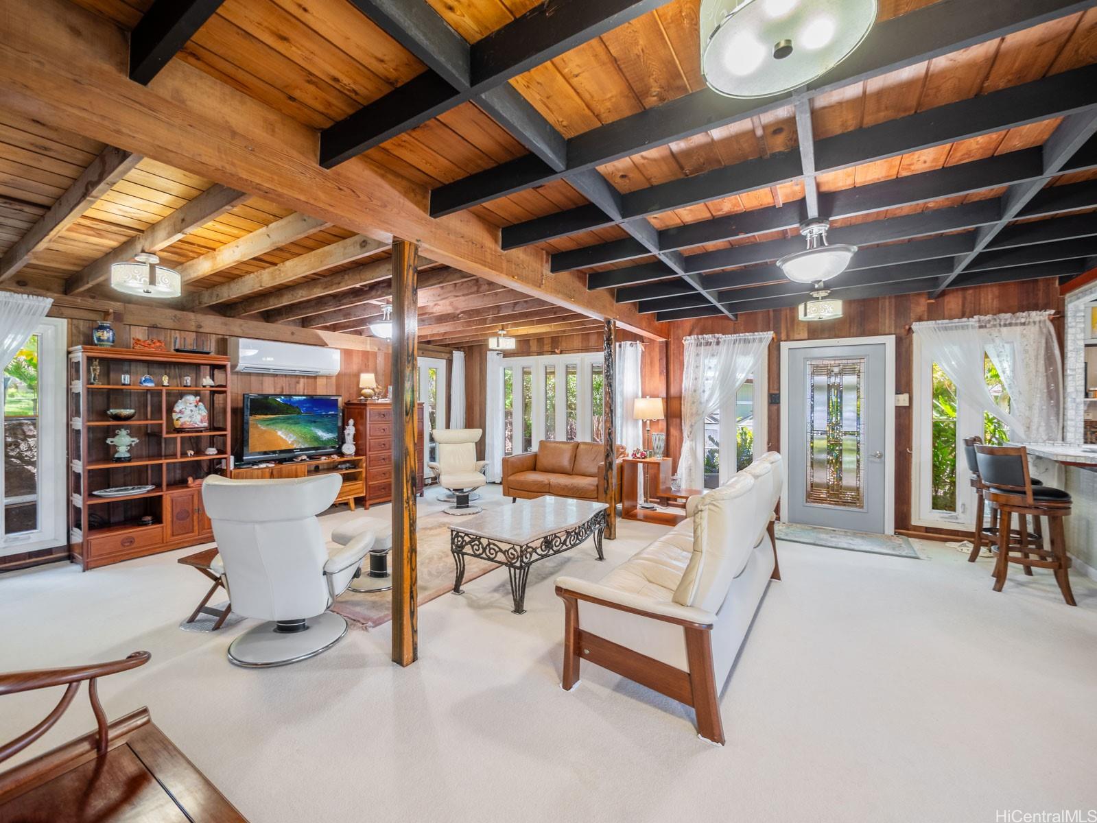 509  Lawelawe Street Aina Haina Area, Diamond Head home - photo 7 of 24