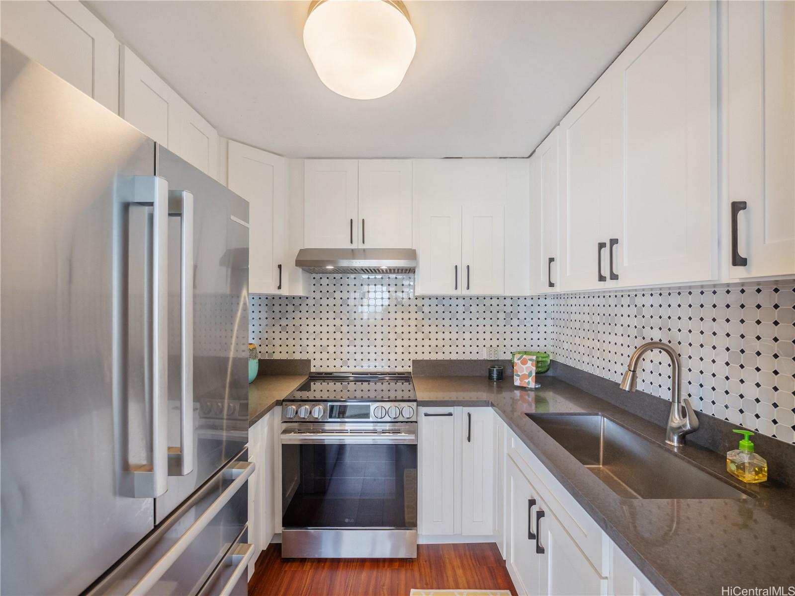 Ala Wai Cove condo # 1003, Honolulu, Hawaii - photo 7 of 20