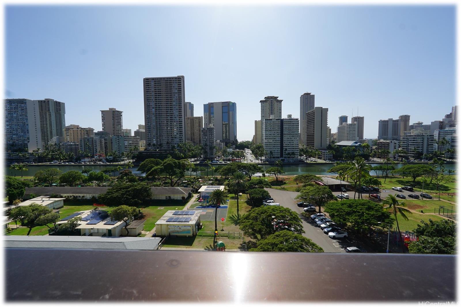 509 University Ave Honolulu - Rental - photo 14 of 22