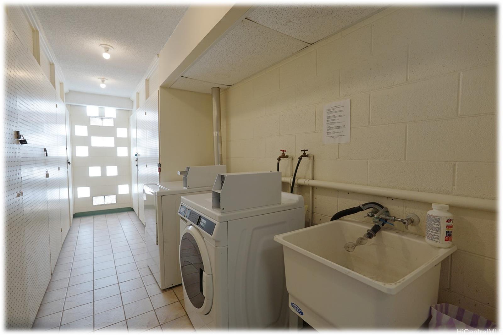 509 University Ave Honolulu - Rental - photo 16 of 22