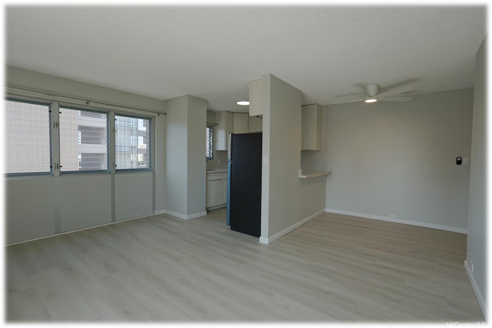 509 University Ave Honolulu - Rental - photo 3 of 22