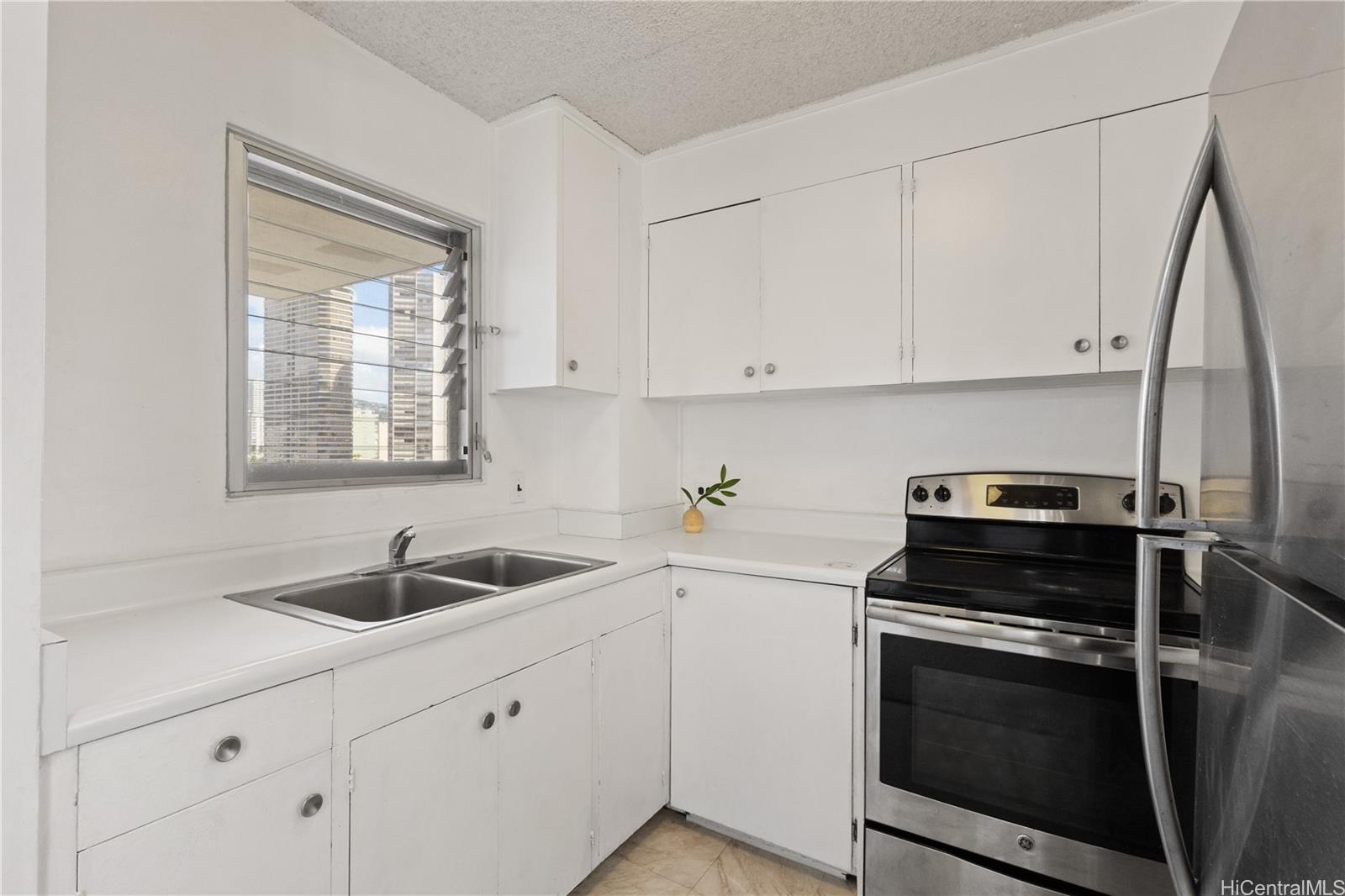 Ala Wai Cove condo # 1006, Honolulu, Hawaii - photo 8 of 21