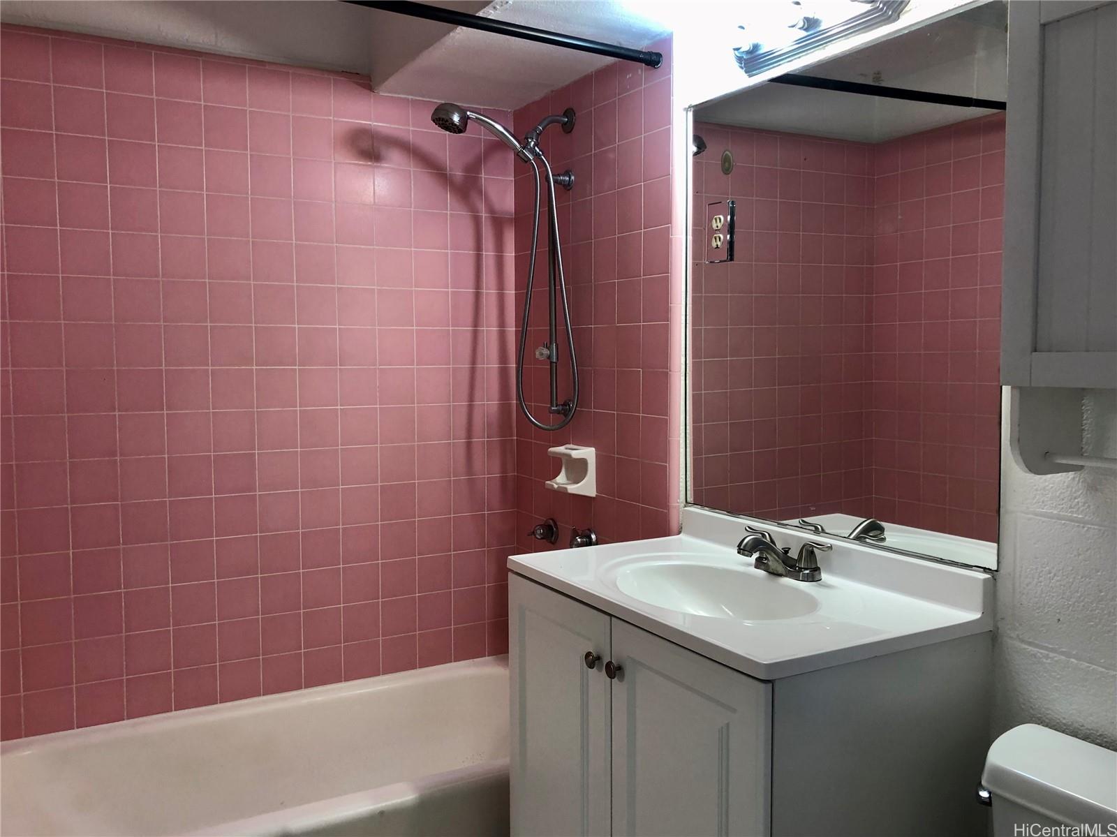 509 University Ave Honolulu - Rental - photo 5 of 8