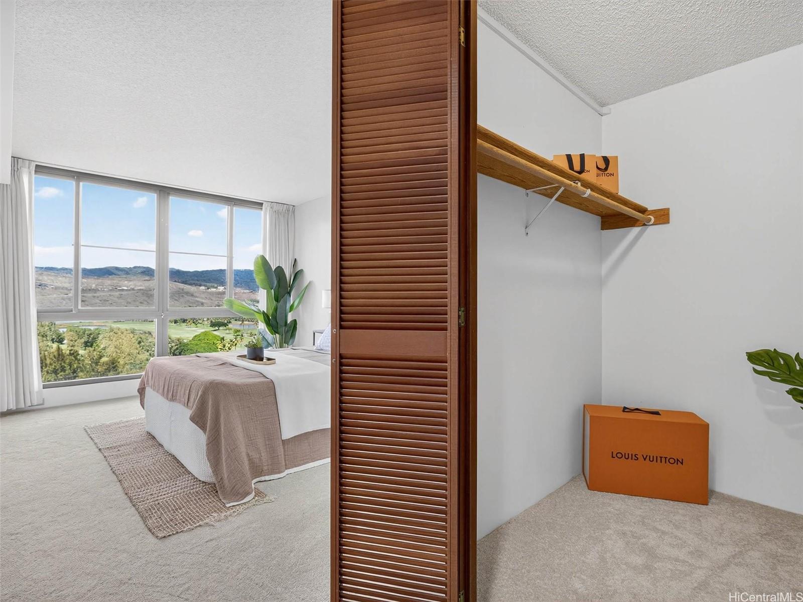 Country Club Plaza condo # 1202, Honolulu, Hawaii - photo 11 of 23