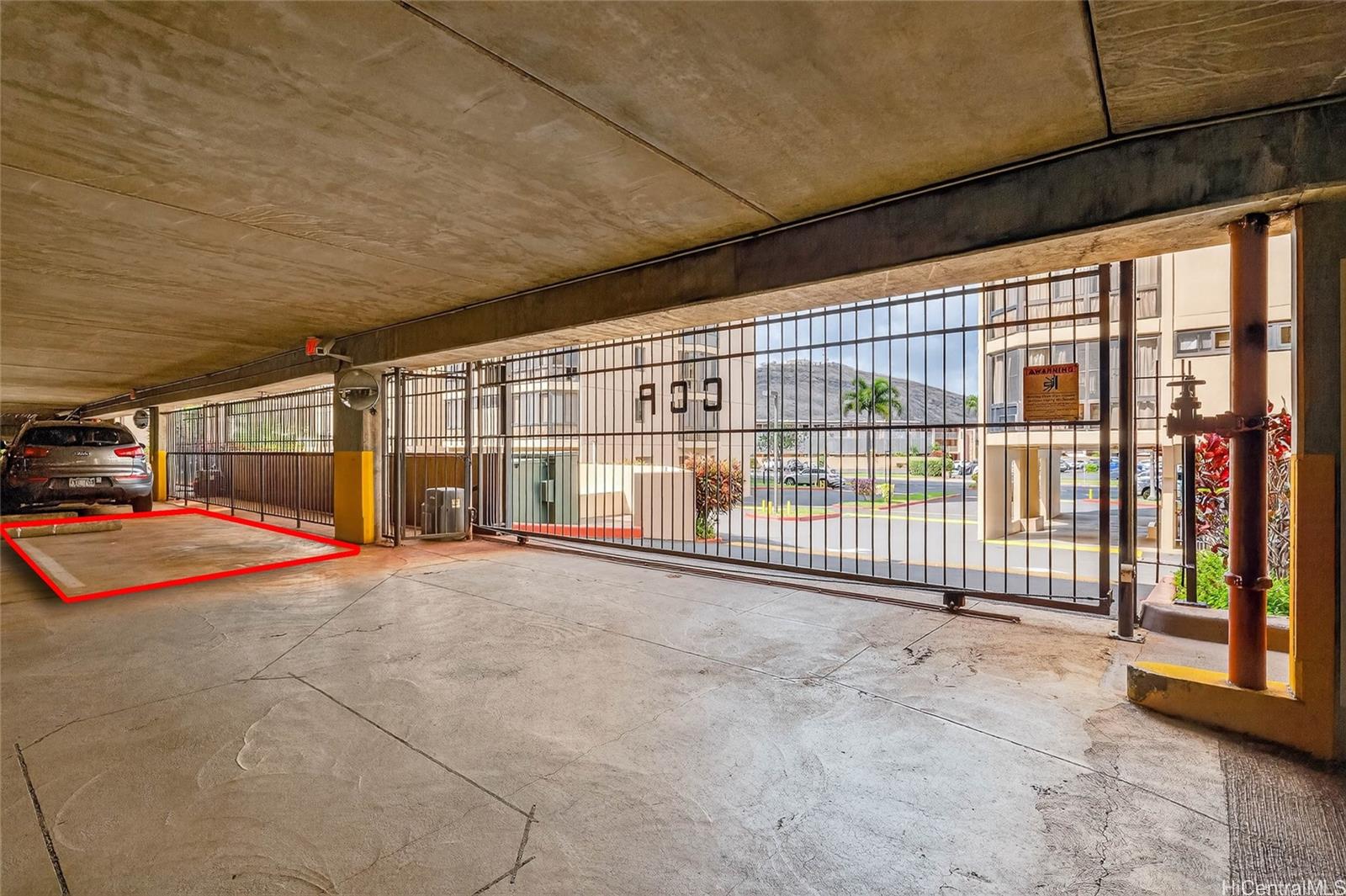 Country Club Plaza condo # 1202, Honolulu, Hawaii - photo 17 of 23