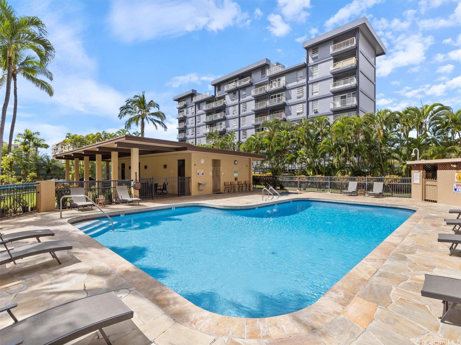 Country Club Plaza condo # 1202, Honolulu, Hawaii - photo 20 of 23