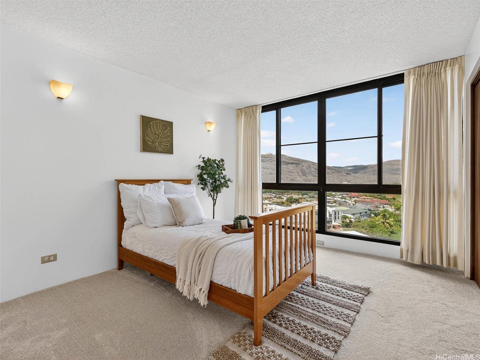 Country Club Plaza condo # 1202, Honolulu, Hawaii - photo 8 of 23