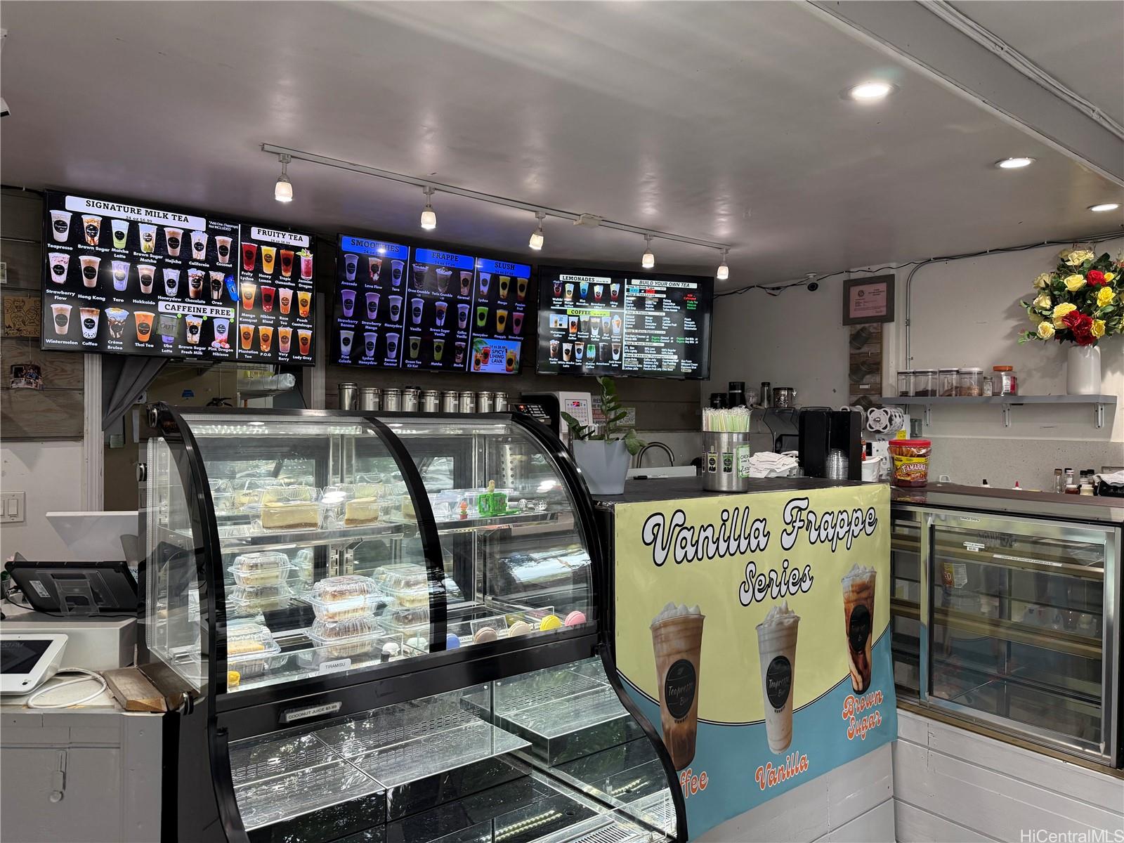 510 Piikoi Street Kakaako  - photo 2 of 6