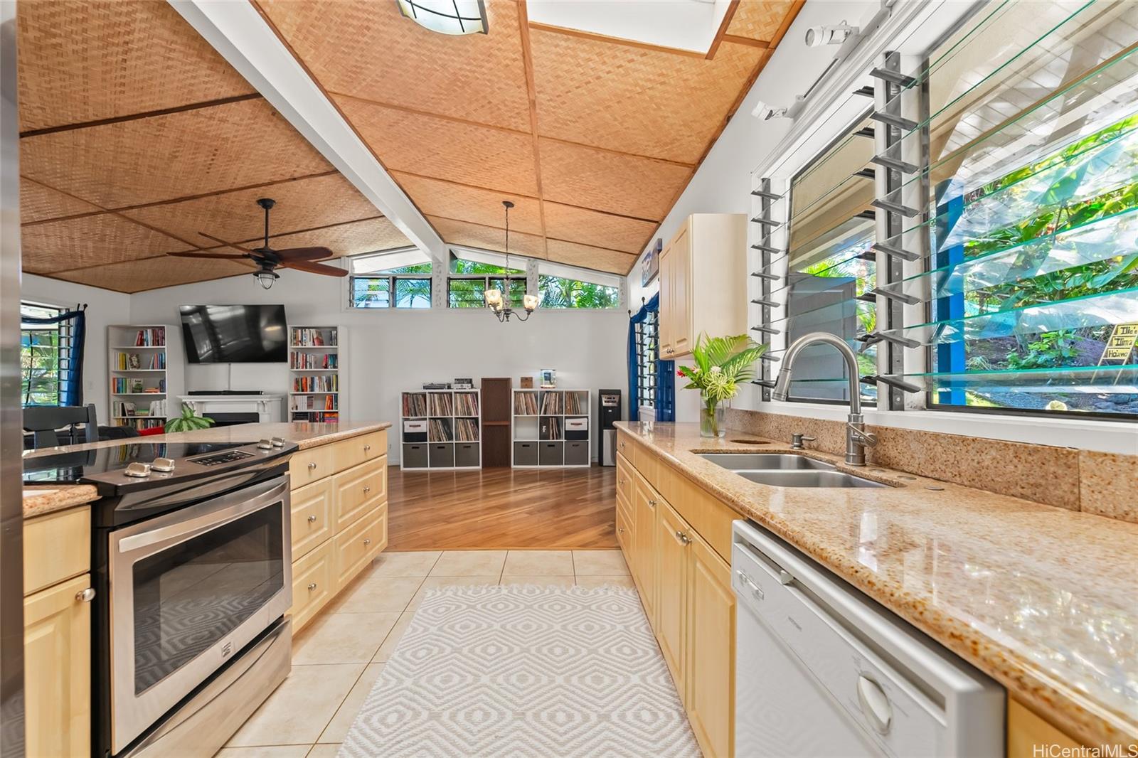 51-015 Lau Place Kaaawa - Multi-family - photo 22 of 25