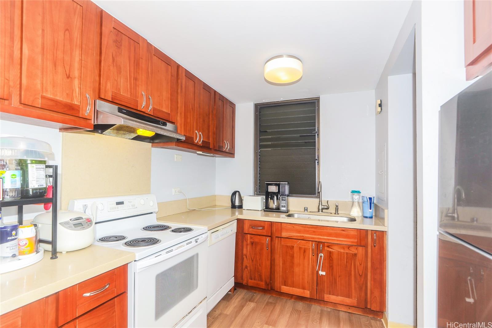 Mauna Luan condo # 1-2C, Honolulu, Hawaii - photo 2 of 25