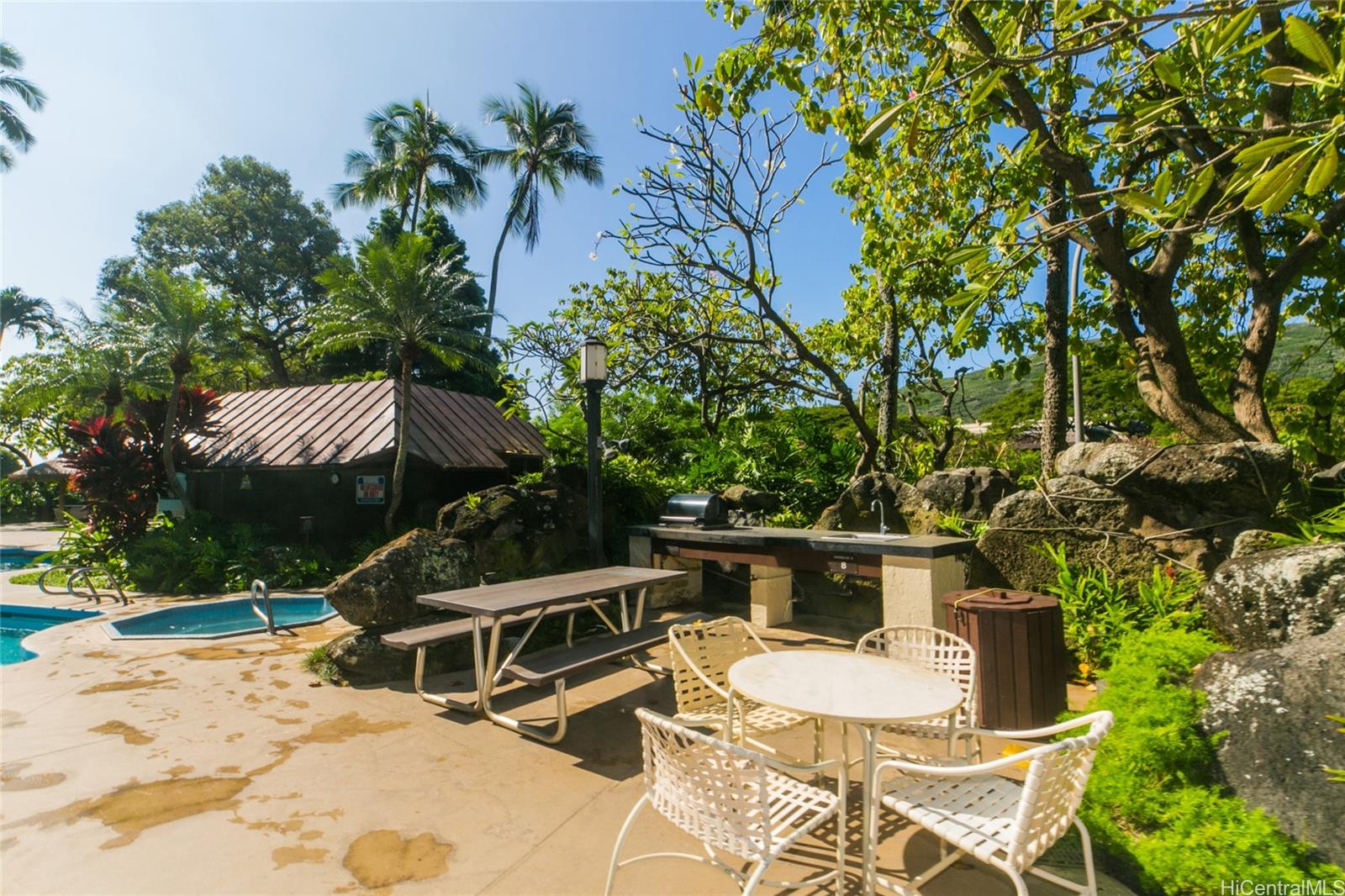 Mauna Luan condo # 1-2C, Honolulu, Hawaii - photo 17 of 25