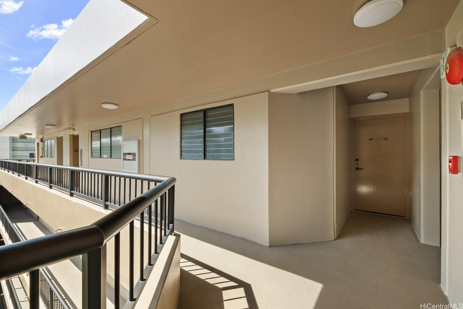 512 Iolani Ave Honolulu - Rental - photo 18 of 21