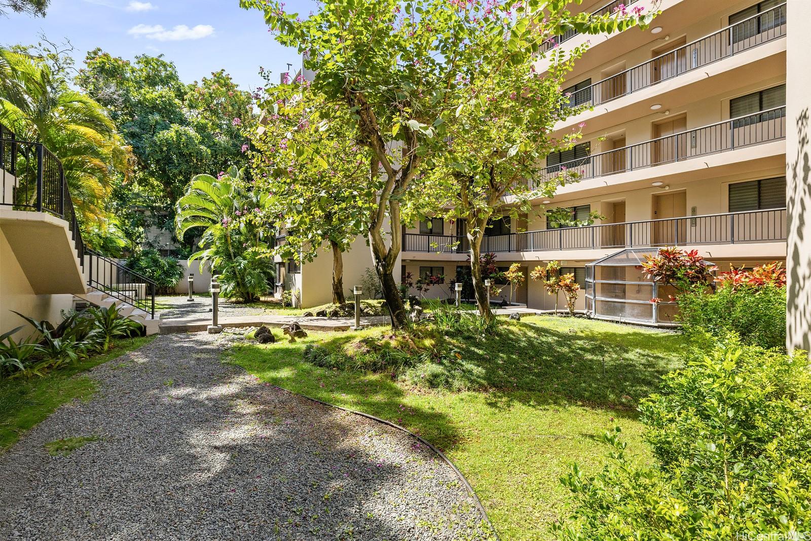 512 Iolani Ave Honolulu - Rental - photo 21 of 21