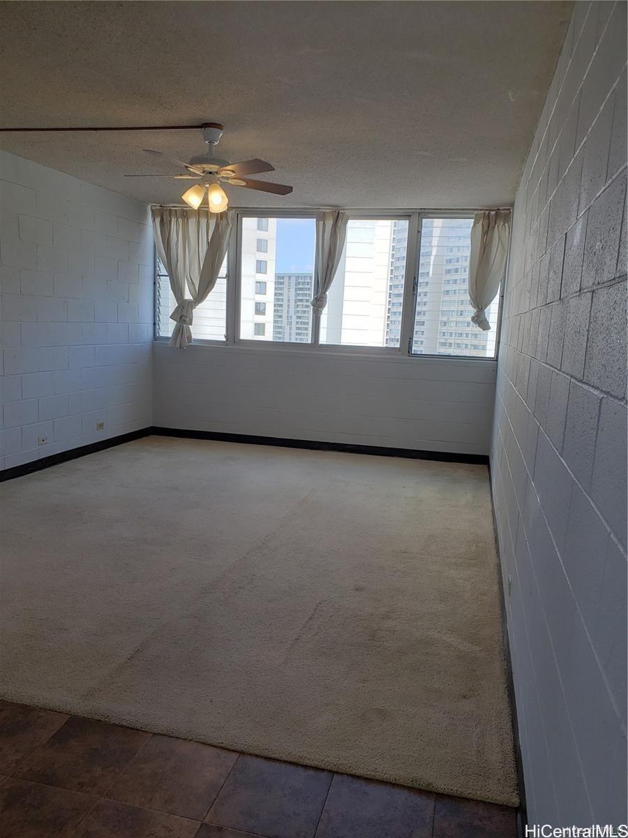 5122 Likini St Honolulu - Rental - photo 3 of 9