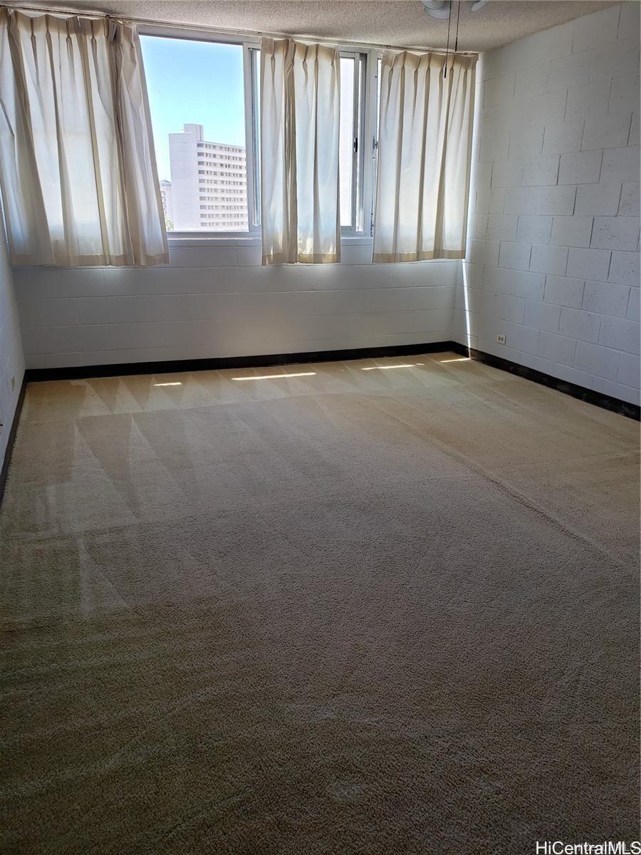 5122 Likini St Honolulu - Rental - photo 4 of 9