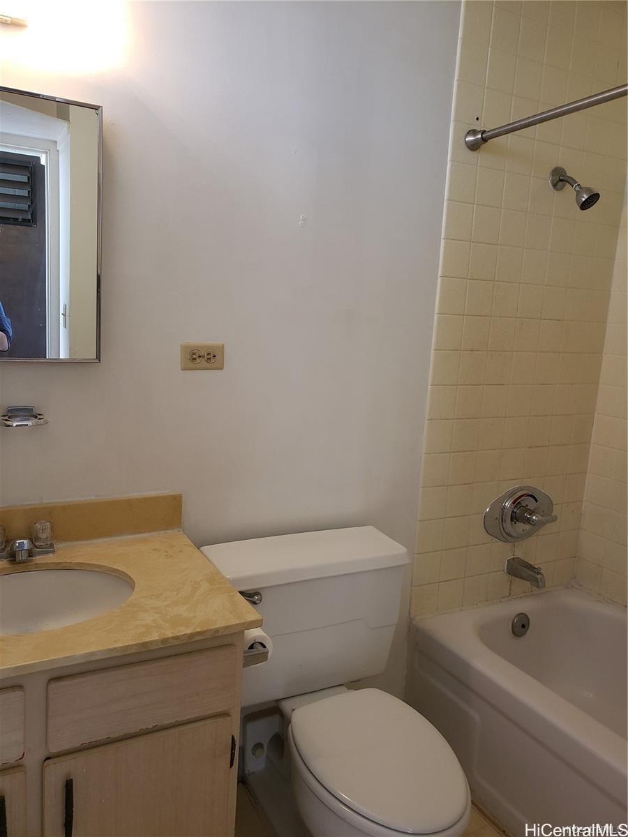 5122 Likini St Honolulu - Rental - photo 5 of 9