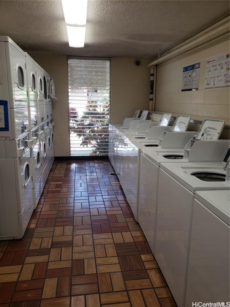 5122 Likini St Honolulu - Rental - photo 6 of 9