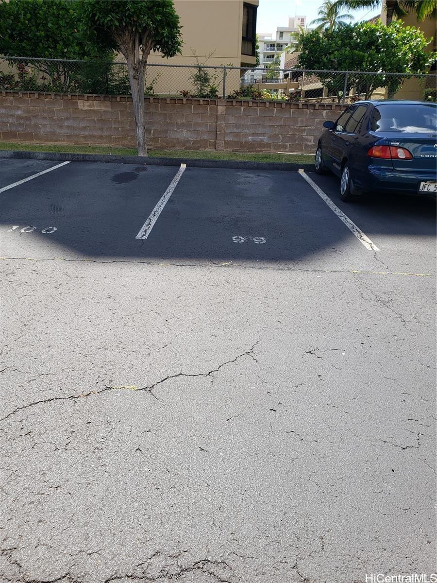 5122 Likini St Honolulu - Rental - photo 7 of 9