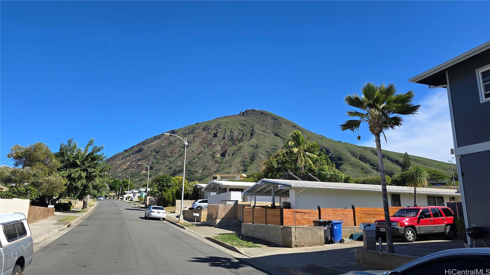 513  Kapaia Street Koko Head Terrace, Hawaii Kai home - photo 13 of 14