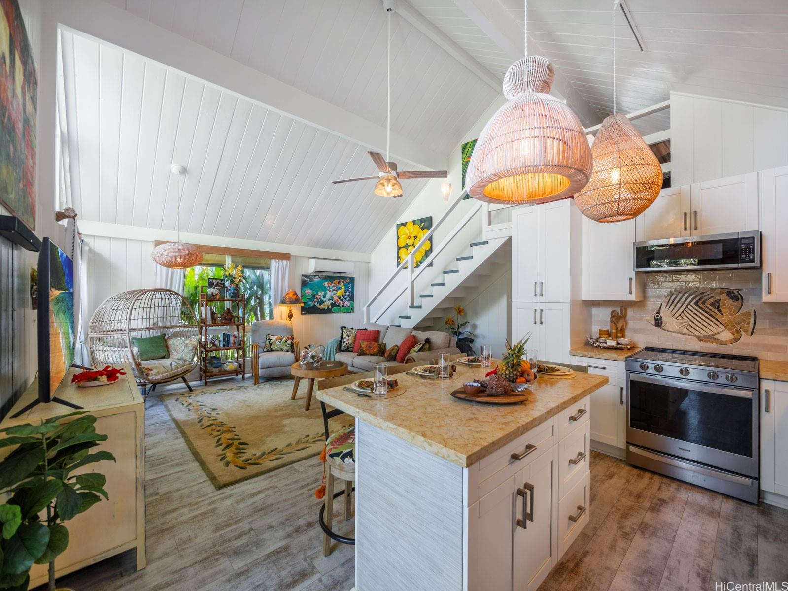 51-529  Kamehameha Hwy Kaaawa, Kaneohe home - photo 5 of 25