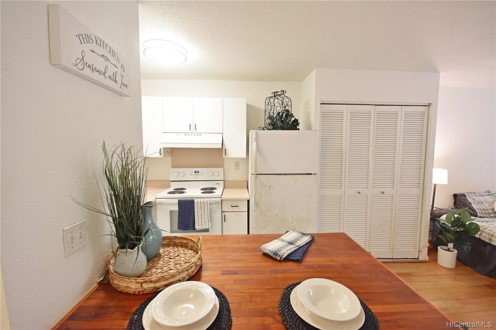 Makaua Village 212, 51636 Kamehameha Hwy, Kaaawa Kaaawa condo