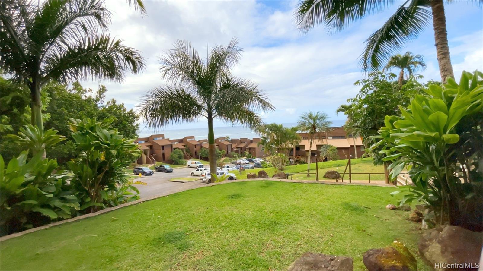 Makaua Village 423, 51636 Kamehameha Hwy, Kaaawa Kaaawa condo