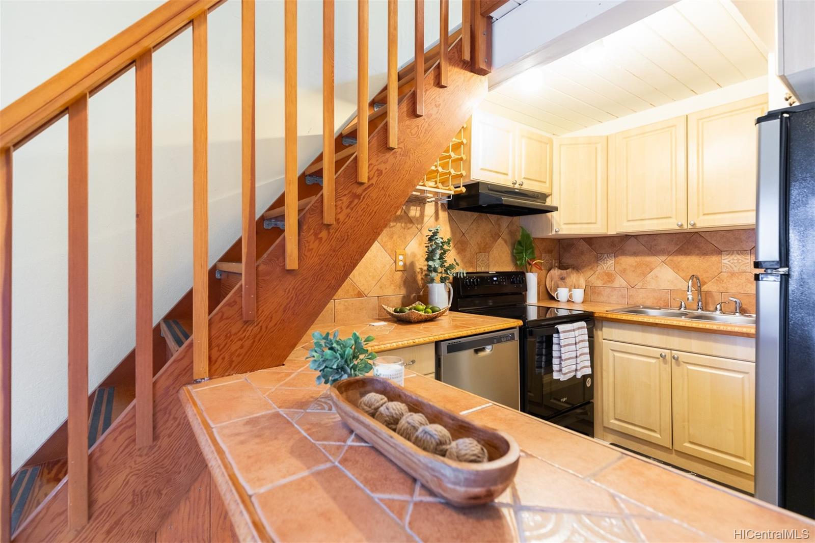 Makaua Village 423, 51636 Kamehameha Hwy, Kaaawa Kaaawa condo