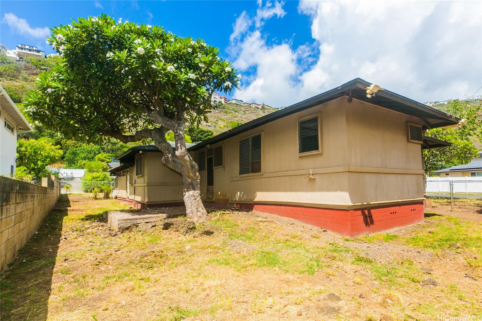 5175  Nohu Street Aina Haina Area, Diamond Head home - photo 12 of 24