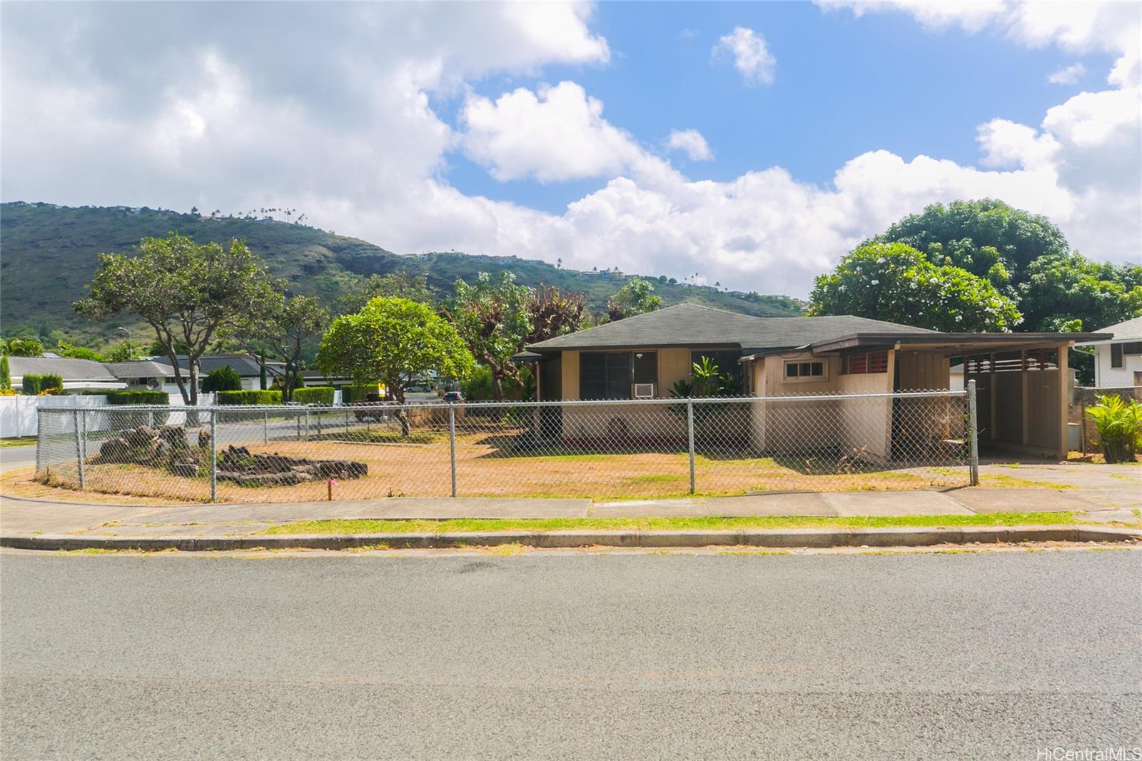 5175  Nohu Street Aina Haina Area, Diamond Head home - photo 7 of 24