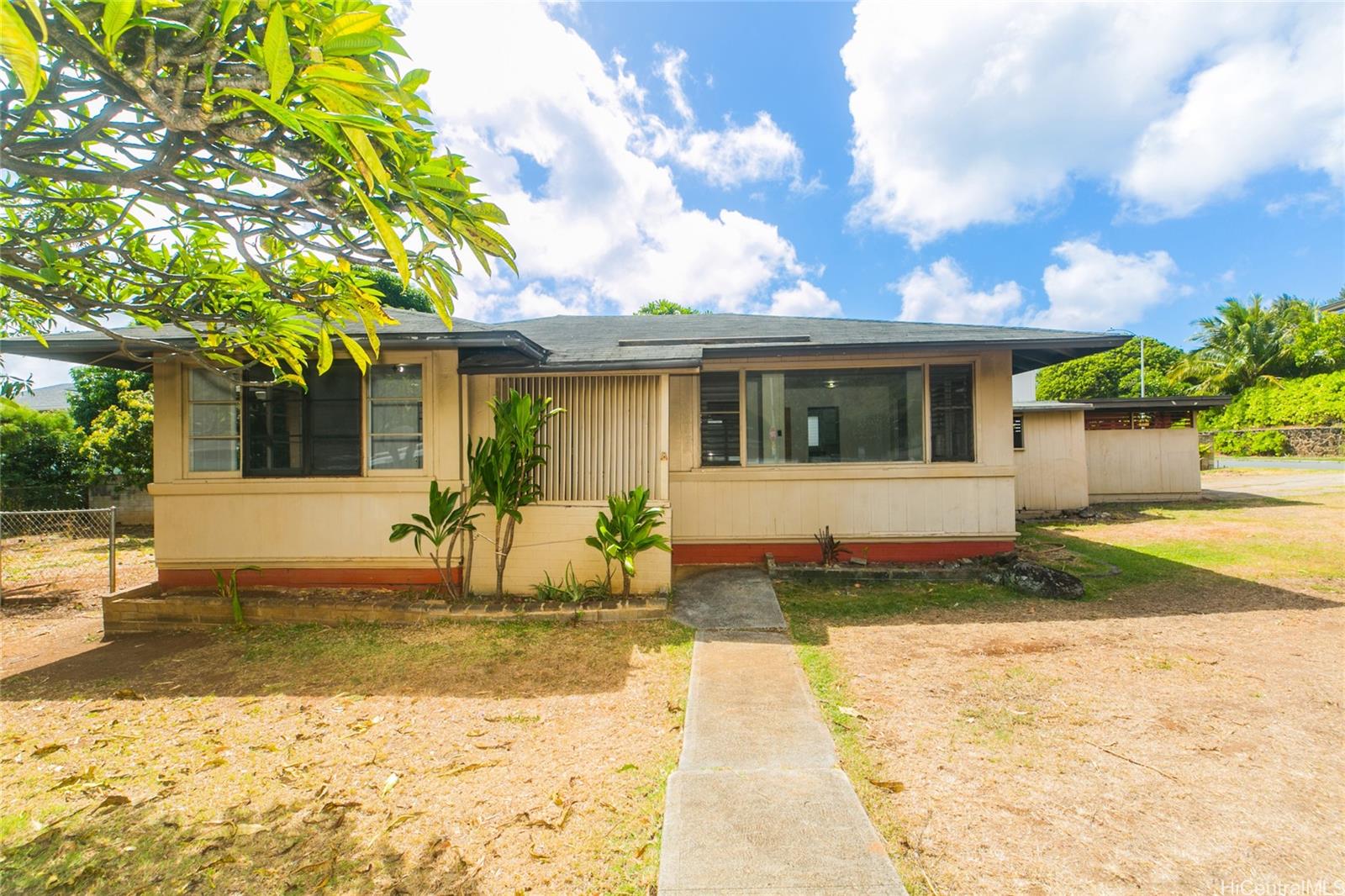 5175  Nohu Street Aina Haina Area, Diamond Head home - photo 9 of 24