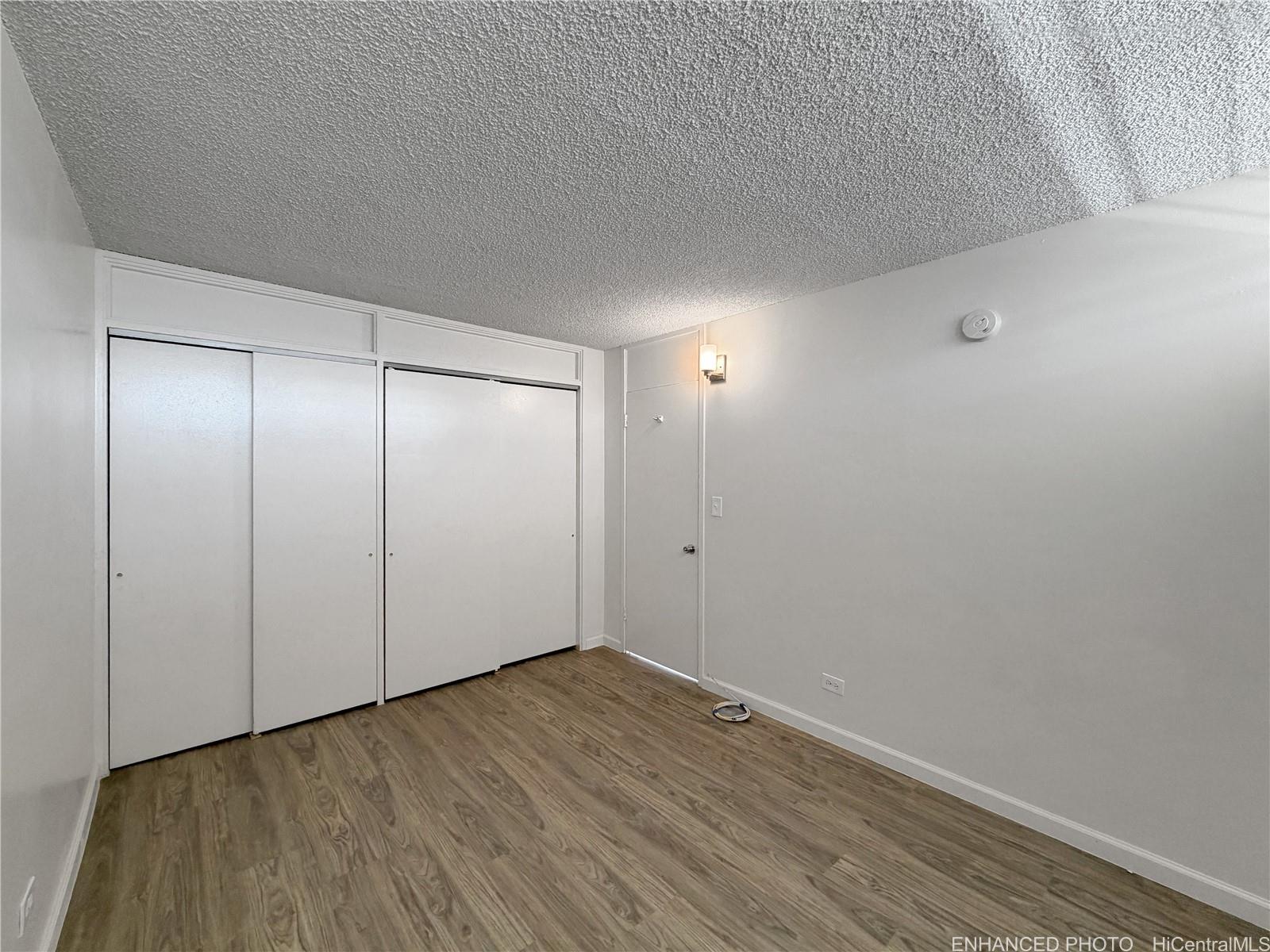 Royal Towers condo # 704, Honolulu, Hawaii - photo 7 of 14