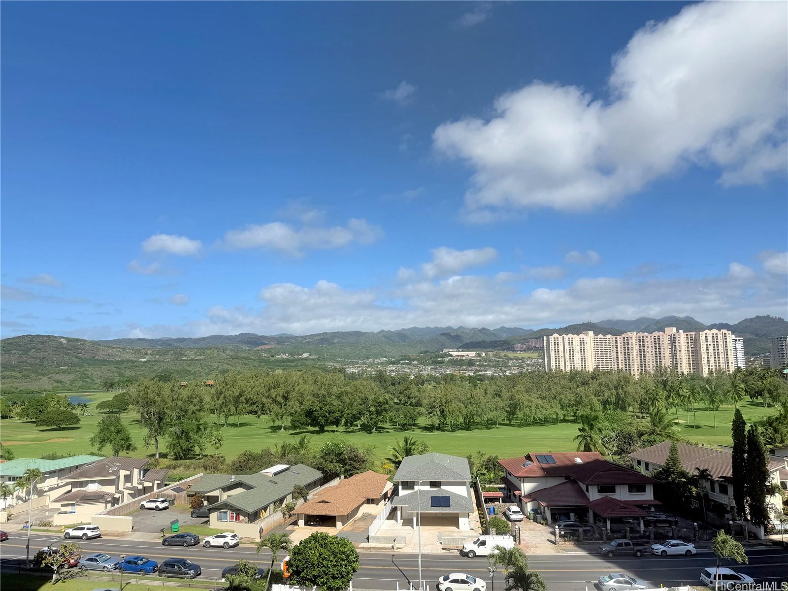 Royal Towers condo # 704, Honolulu, Hawaii - photo 10 of 14