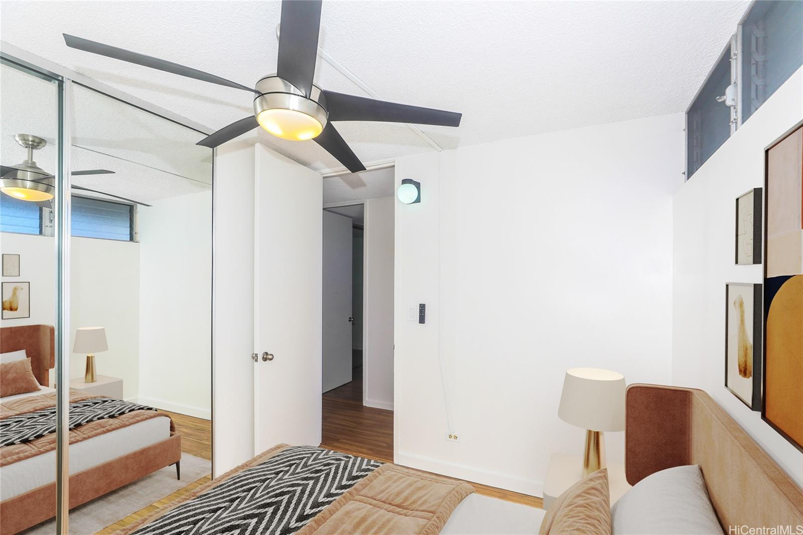 Royal Towers condo # 802, Honolulu, Hawaii - photo 17 of 25