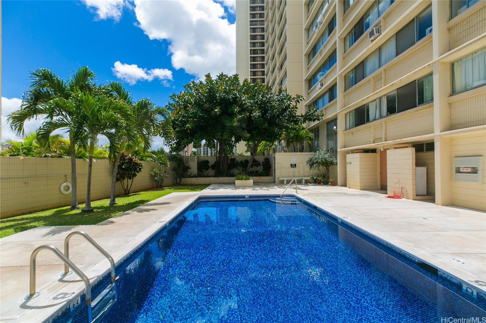 Royal Towers condo # 802, Honolulu, Hawaii - photo 19 of 25