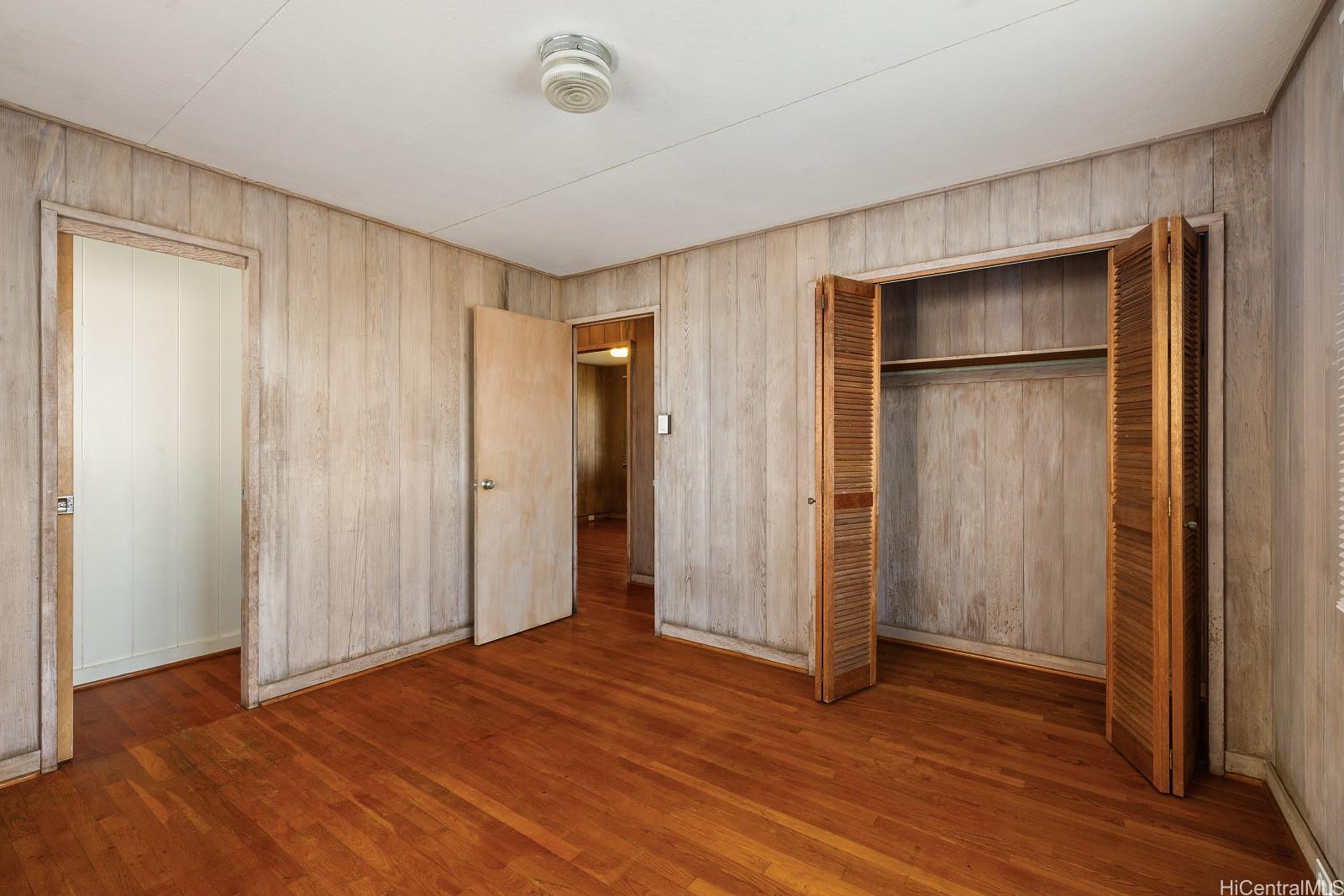 519  Panui St Liliha, Honolulu home - photo 10 of 25