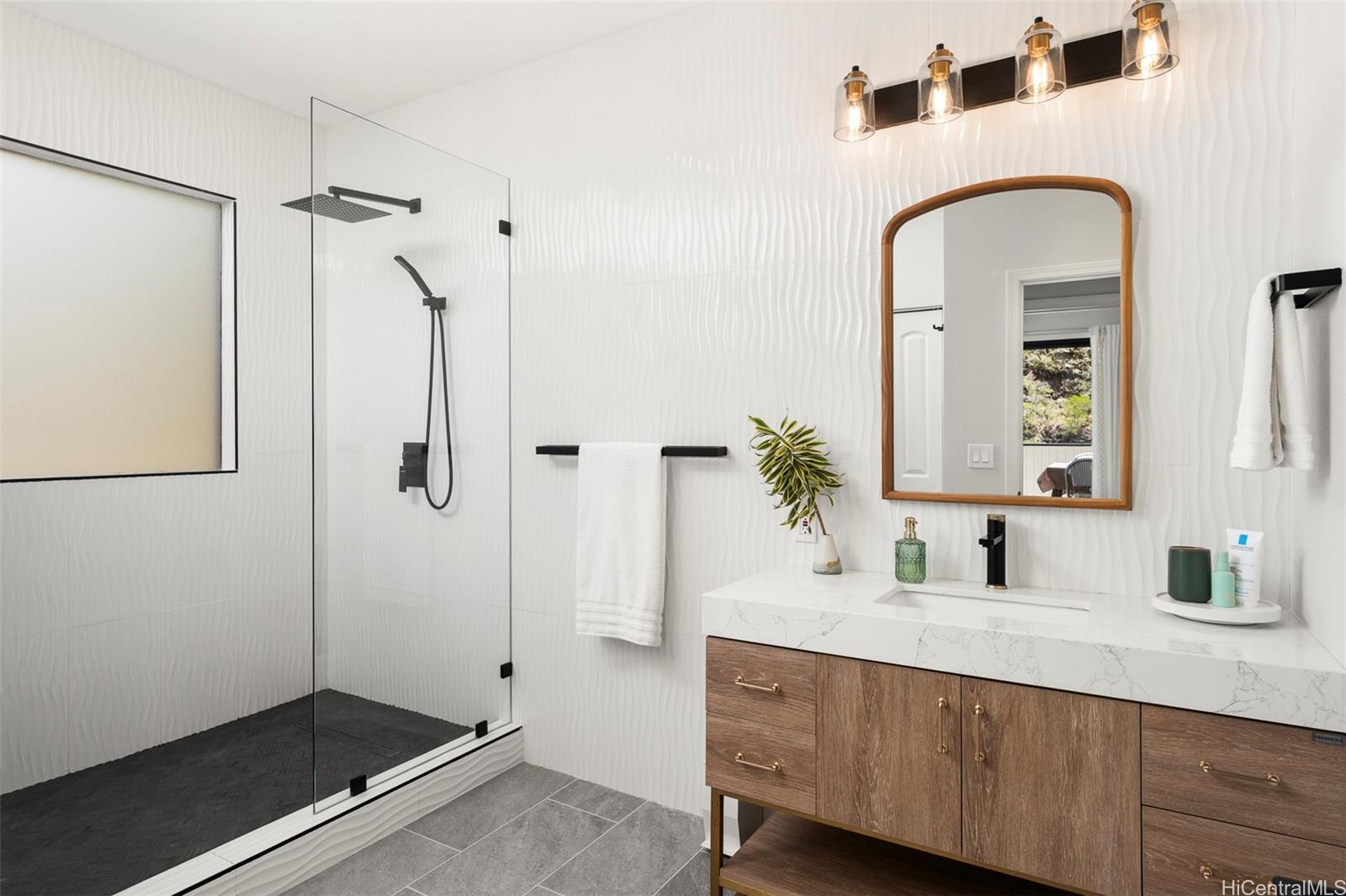 5197  Poola Street Waialae Iki, Diamond Head home - photo 14 of 25