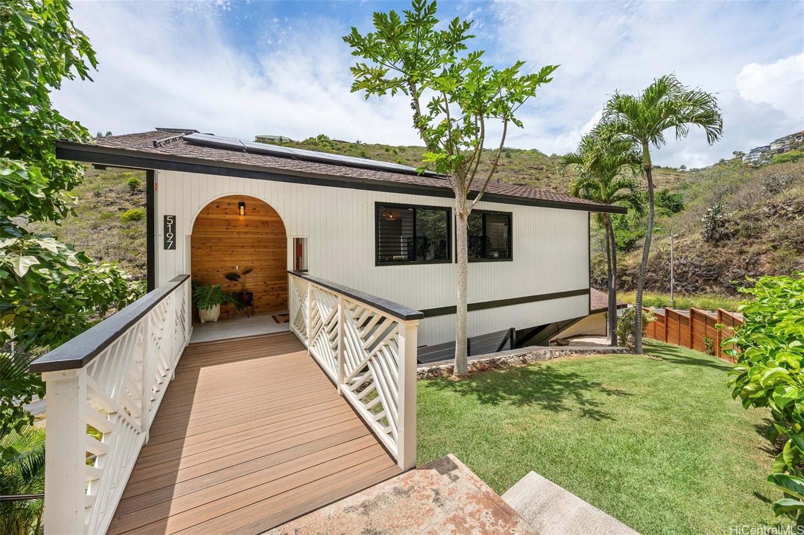 5197  Poola Street Waialae Iki, Diamond Head home - photo 23 of 25