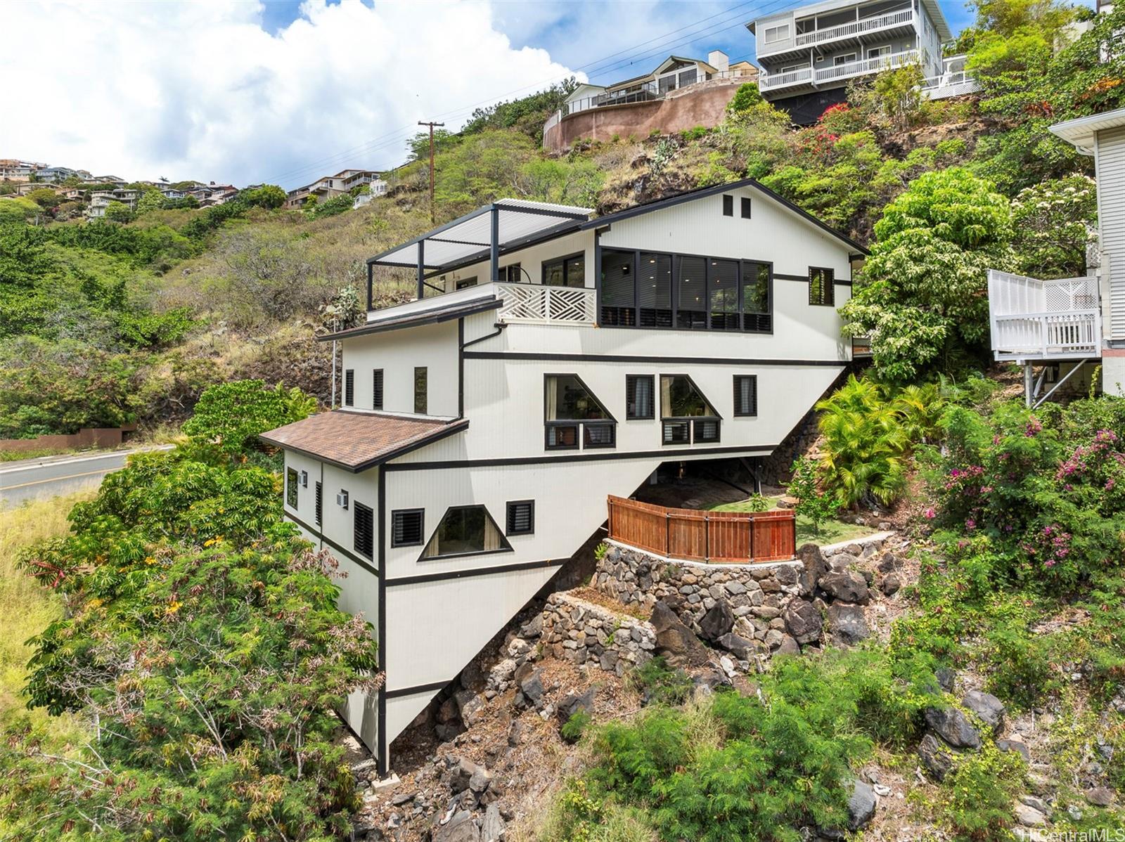 5197  Poola Street Waialae Iki, Diamond Head home - photo 24 of 25