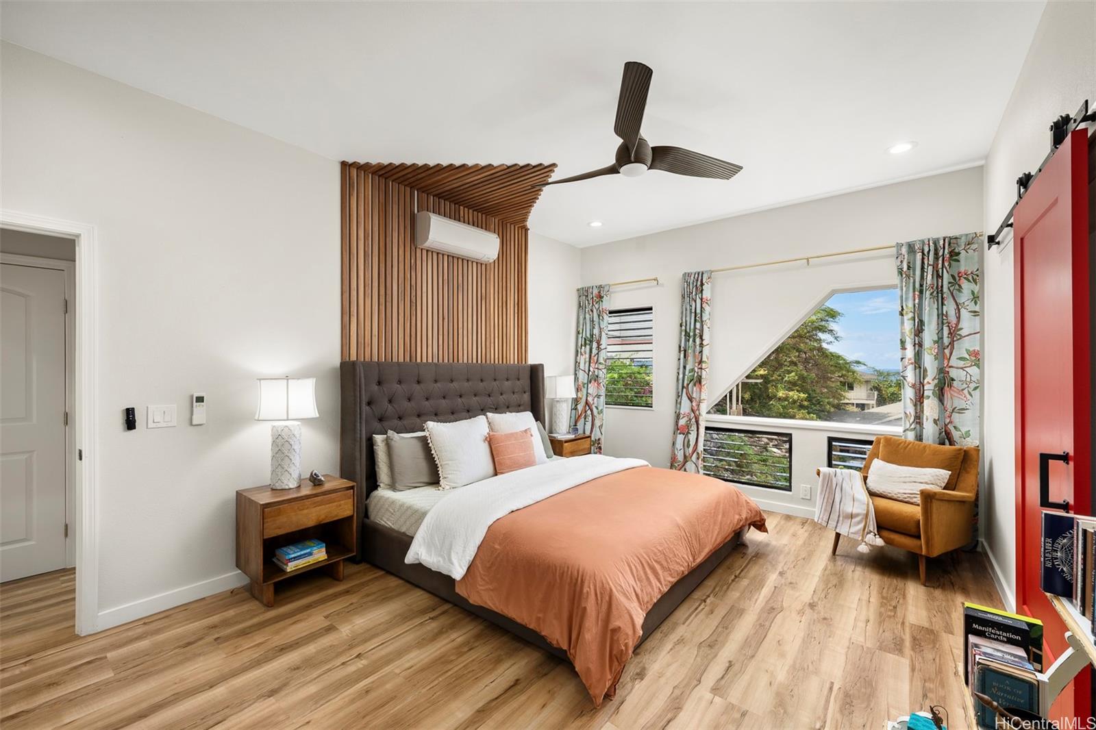 5197  Poola Street Waialae Iki, Diamond Head home - photo 10 of 25