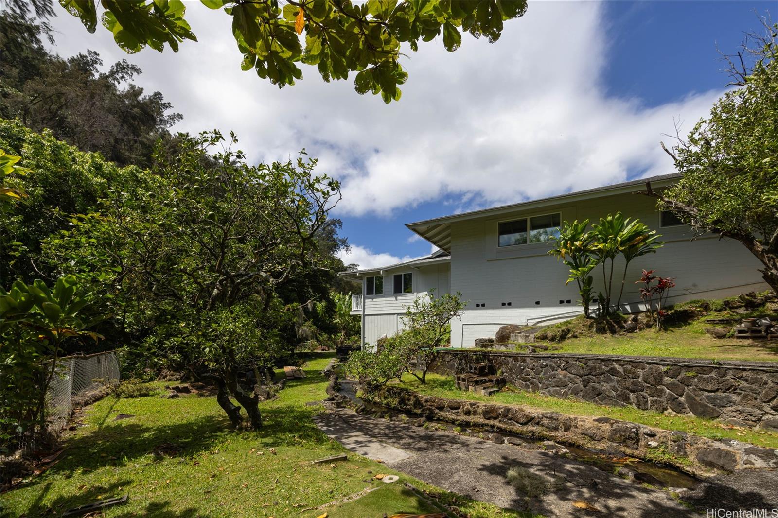 52  Akamu Place Nuuanu Area, Honolulu home - photo 17 of 19